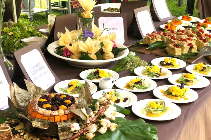慈心有機農業發展基金會與全臺16家綠色餐廳合作，推出台東小米創意料理
