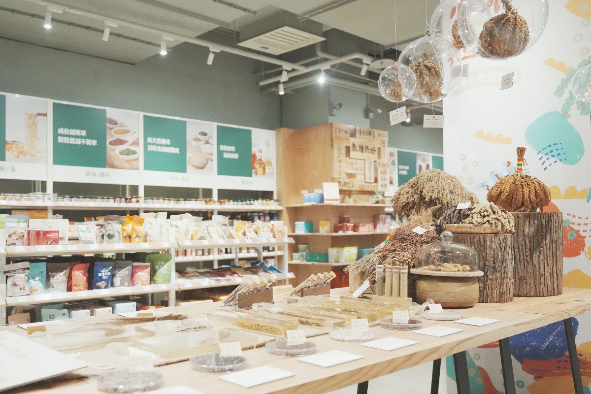 慈心「小米狂熱」特展在里仁誠食市集，歡迎品嚐部落傳統糧食！