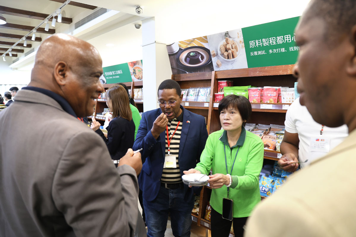 友邦史瓦帝尼議長團參訪里仁，開展有機永續農業經貿新契機！