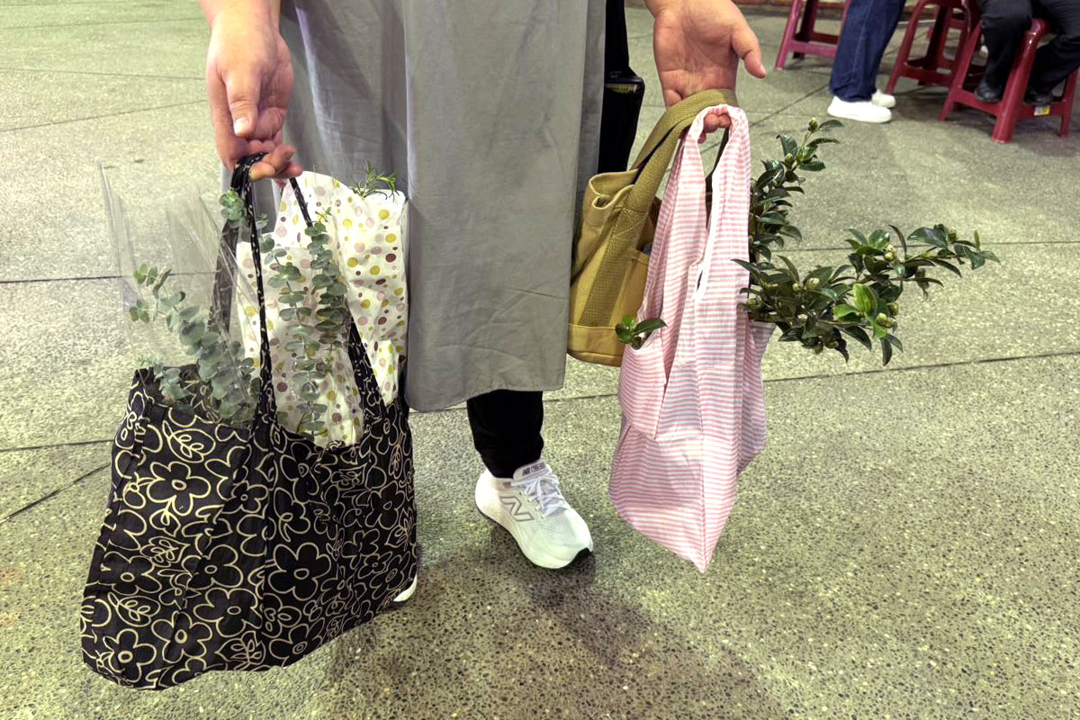 打造「不塑花市」！慈心響應環境部推動建國花市減塑計畫