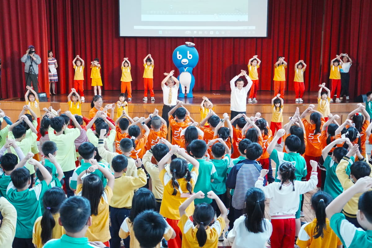 慈心與福智文教推校園減塑，攜手新北教育局打造淨零綠生活