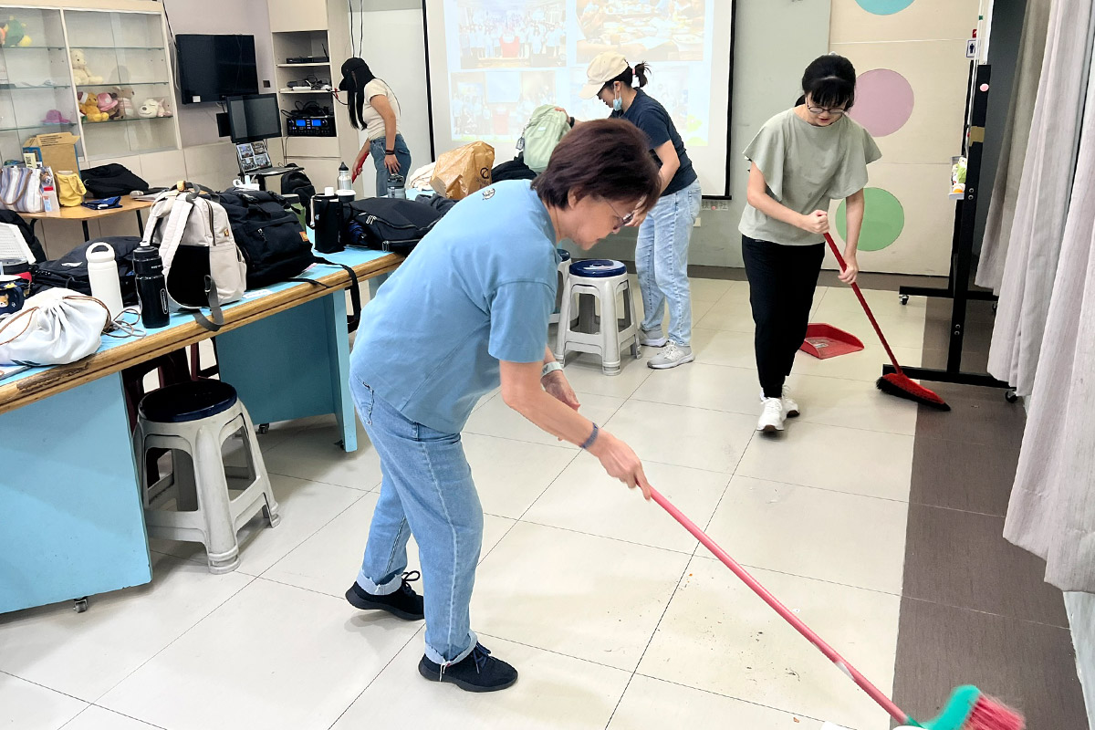 41506/4關懷弱勢響應公益,6/25 起歡迎登記秋季超薦法會「祈福禮盒」1506