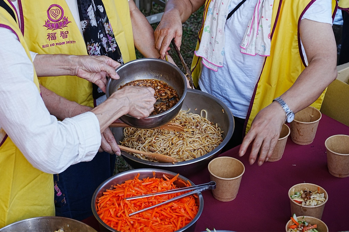 福智桃園分苑「中秋饗宴」,以蔬食、音樂與鄉親共度佳節!
