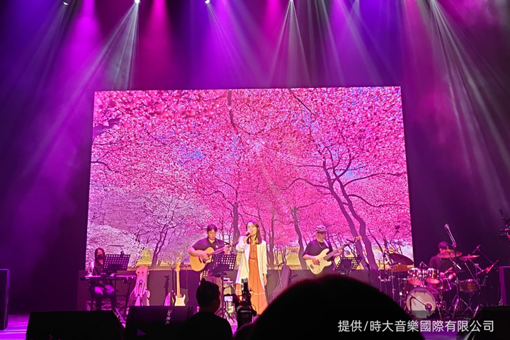 福智月稱光明寺「2023月光音樂會」邀請金曲歌后張艾莉演唱讚頌