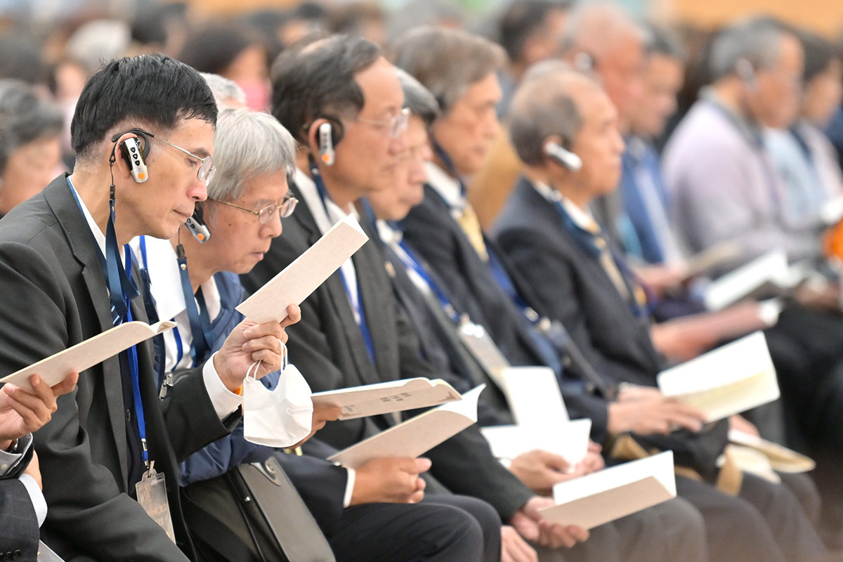 哲蚌赤蘇仁波切傳授《語加持》《功德之本頌》《三主要道》精彩報導